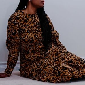 SUZY Shier Print dress size XL